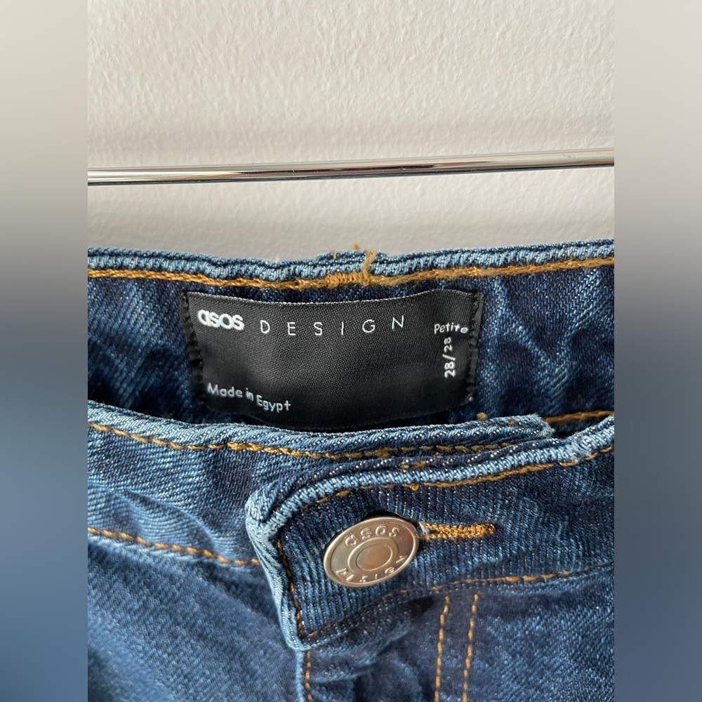 NWT ASOS Design High Rise Mom Jeans - Picture 3 of 4